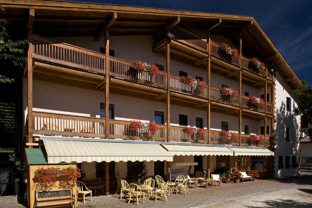 Albergo Bellaria Carano (Trentino) Exterior foto